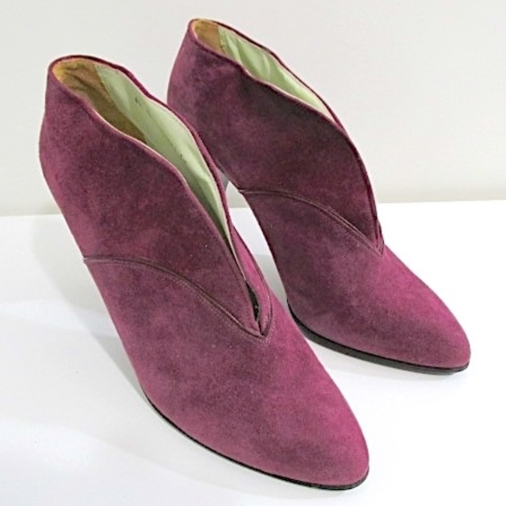 VTG Charles Jourdan Fuchsia Suede Booties, NWOT, Size 6.5